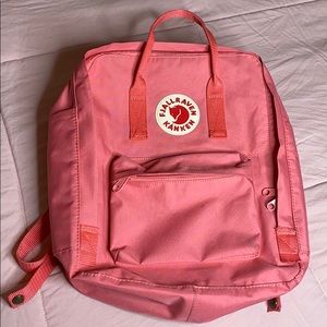 🐙 Peach Pink Fjallraven Classic Kanken Backpack🐙